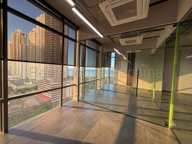 Alquiler de Oficina Comercial en Costa del Este  26LBR8837