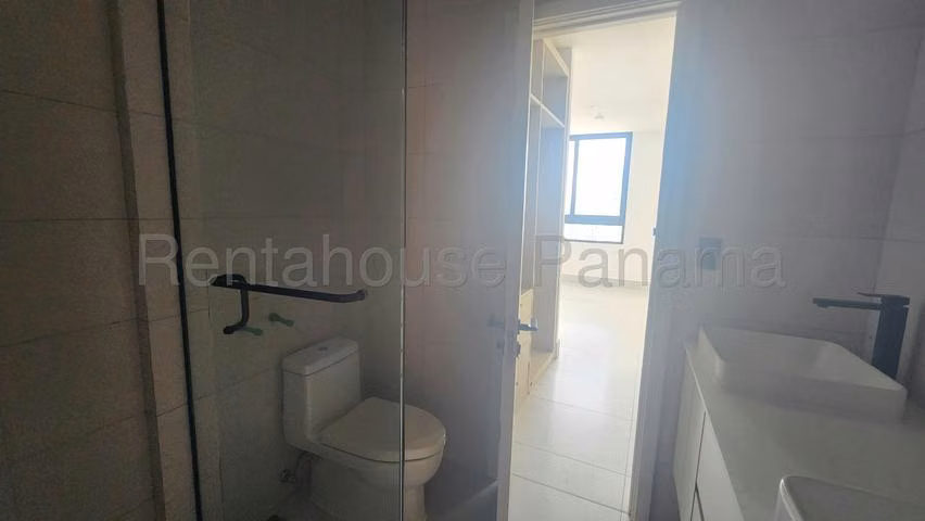 Alquiler de Apartamento Ph Aquapoint en Punta Paitilla 27LBR52