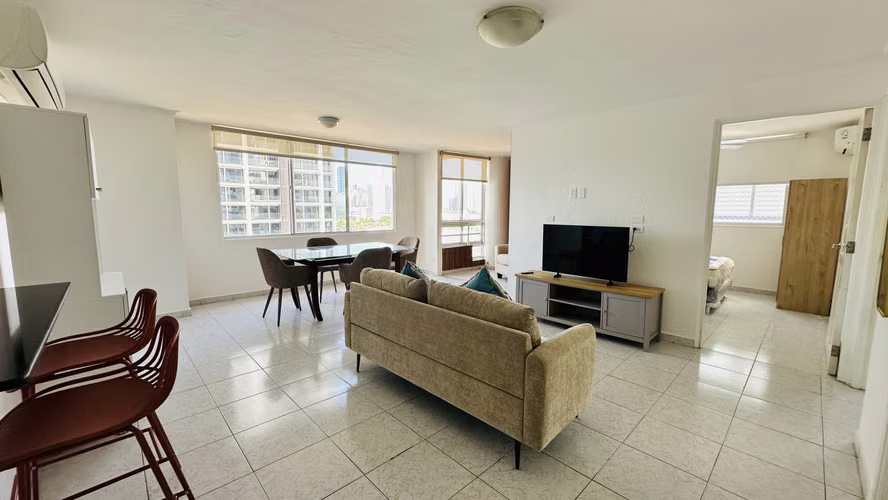 ALQUILO APARTAMENTO AMOBLADO , EN SAN FRANCISCO, 2 HABITACIONES, 1.5 BAÑ0S ,  $900