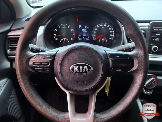 Kia Rio 2024 Automática EF1369