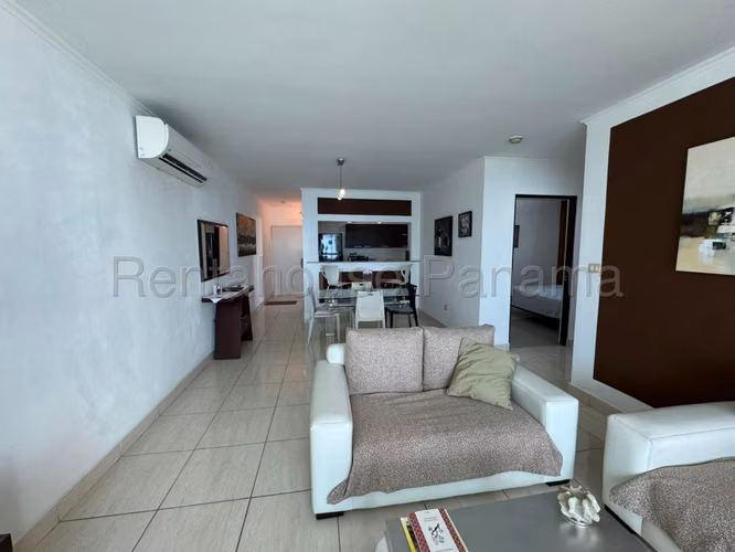 Venta de Apartamento con Línea blanca en Punta Pacifica Ph Pacific Sea EC