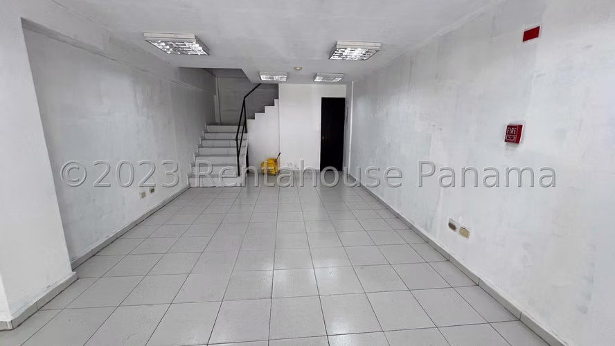 Local Rental in El Cangrejo Local In Everblue KC
