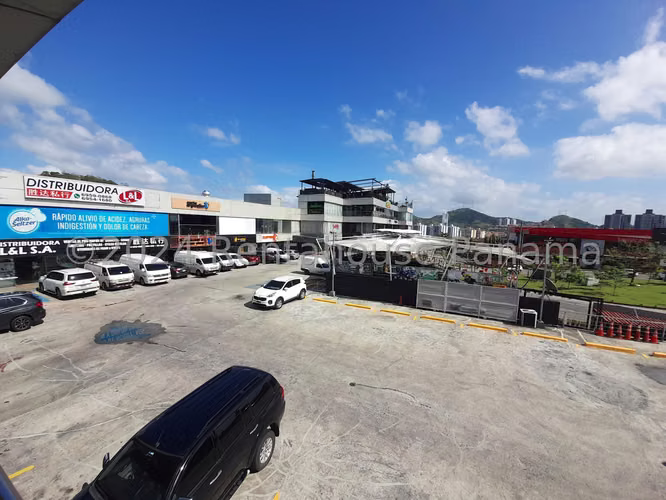 Alquiler de Local en Condado del Rey Boulevard Plaza KC