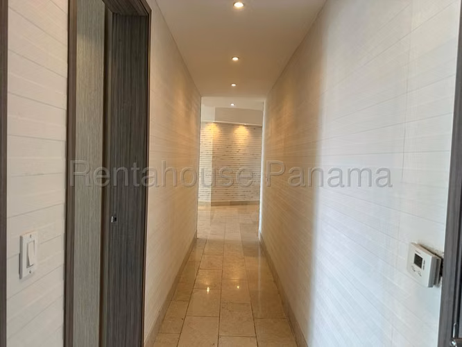 Venta de Apartamento en Punta Pacifica Ph Grand Tower KF