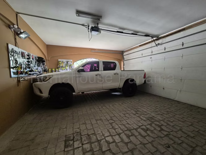 Venta de Casa en Costa Sur Sunset Coast KF