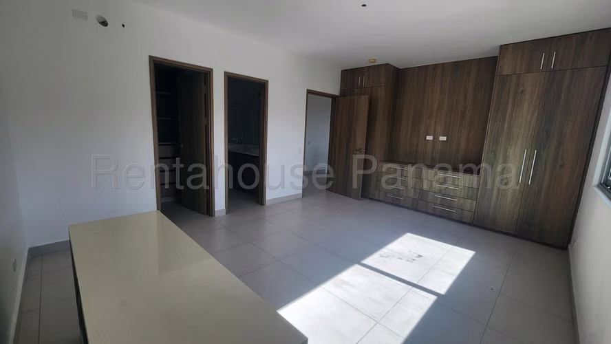 Venta de Casa en Altos de Panama Altos del Parque Solo Cliente Directo MC
