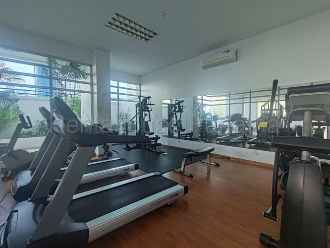 Alquilo Apartamento en Costa del Este OF27-598