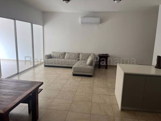 Apartment for sale in Amador OF27-602