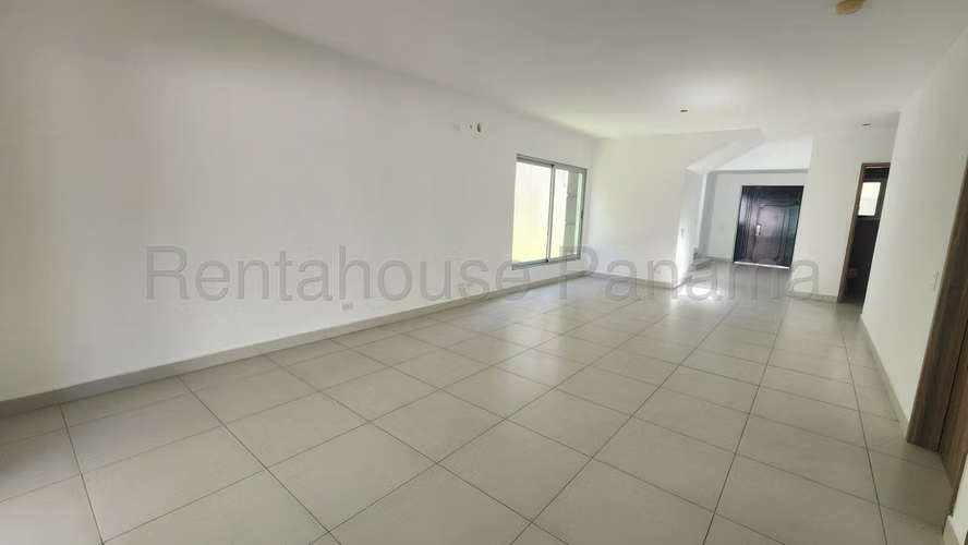 Venta de Casa en Altos de Panama Altos del Parque 353 Mts PD