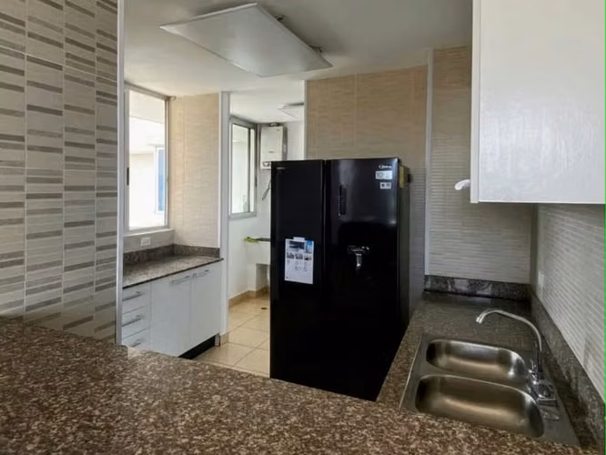 Alquilo apartamento PH Ecco tower En la Loma-Frente al Hospital San Fernando - Imagen 11