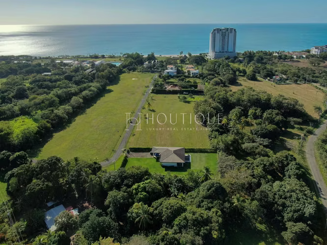 Venta de Casa de Lujo en Playa Blanca – Río Hato (Sector Buenaventura)