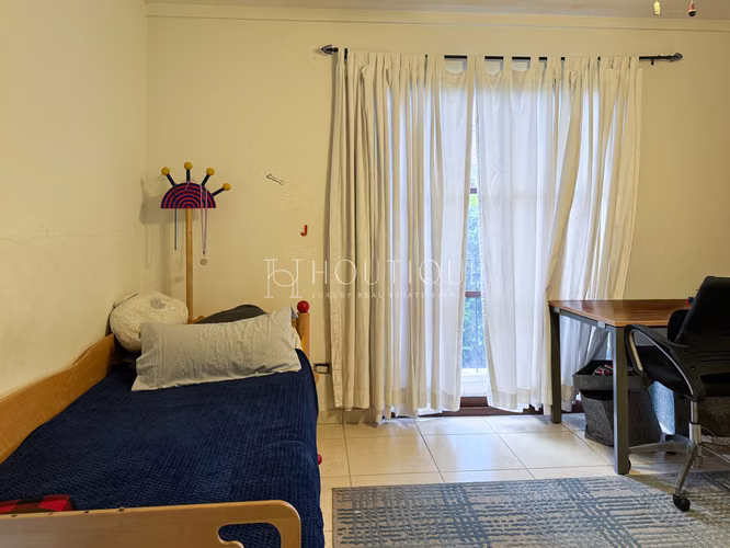 Venta de Residencia Exclusiva en Camino de Cruces