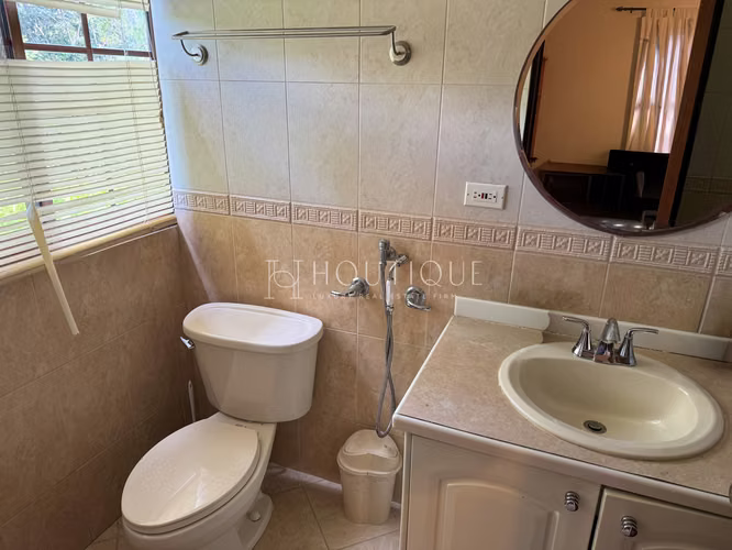 Venta de Residencia Exclusiva en Camino de Cruces