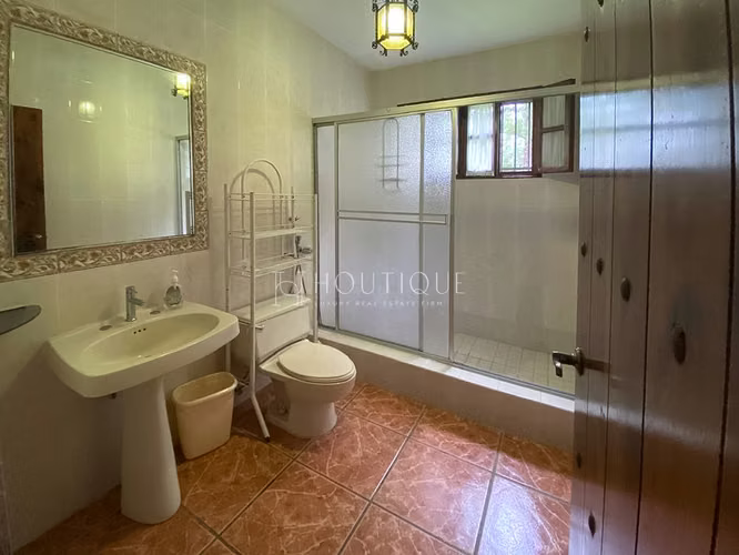 Exclusiva Residencia con Cabaña de Invitados – El Valle de Antón