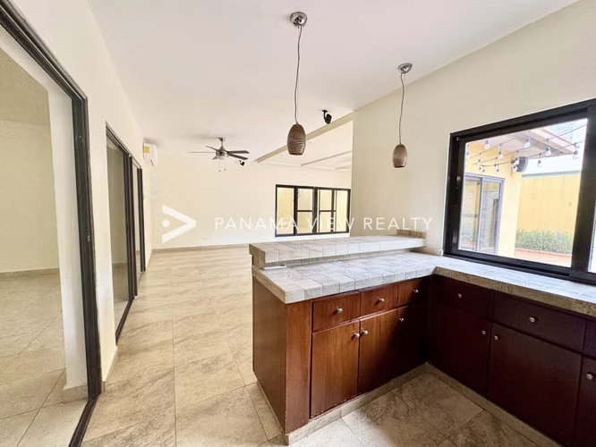 CASA EN ANTIGUA - COSTA DEL ESTE
