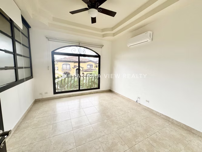 CASA EN ANTIGUA - COSTA DEL ESTE