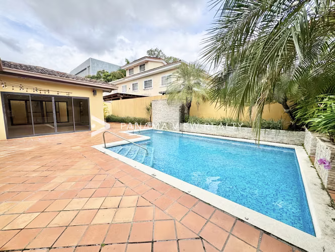 CASA EN ANTIGUA - COSTA DEL ESTE