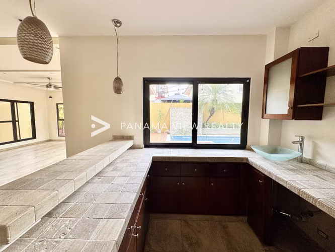 CASA EN ANTIGUA - COSTA DEL ESTE