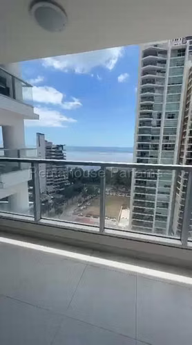 Alquiler de apartamento en PH Parkside Costa del Este