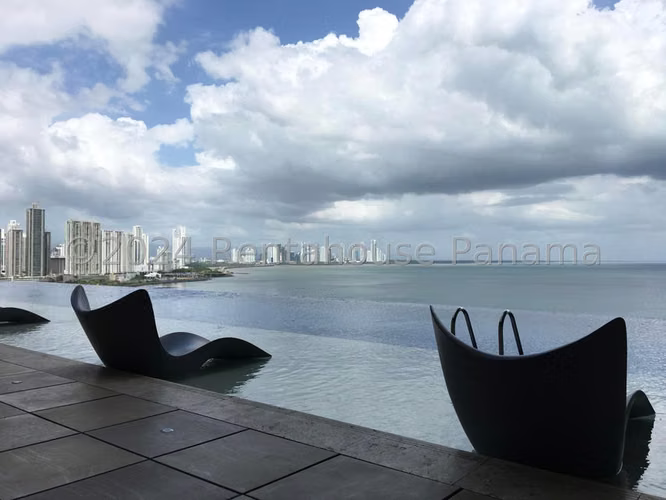 Apartamento 153m2 en venta en PH TOC Punta Pacífica