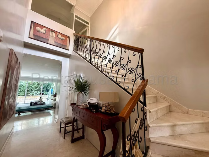 Casa en Venta en Costa del Este. PALMERAS DEL ESTE. 27LDC631