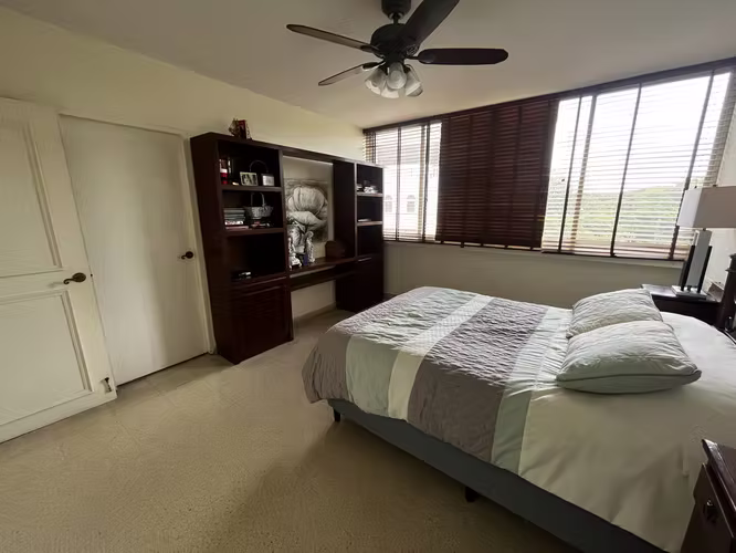Se vende Apartamento en PH Torre de la Cresta, Bella Vista