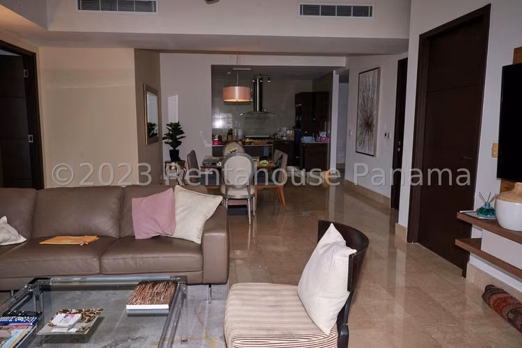 Venta de apartamento de 159m2 en PH Grand Tower Punta Pacífica