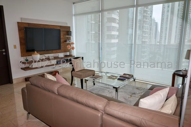 Venta de apartamento de 159m2 en PH Grand Tower Punta Pacífica