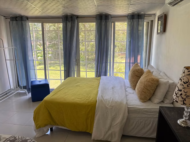 Venta de Casa Amoblada Frente al Mar en San Carlos Las Uvas - YP