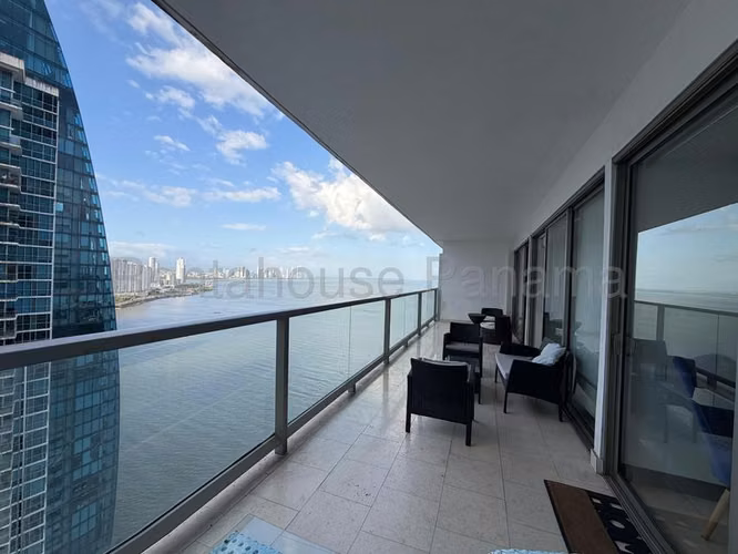 Apartamento en venta en Punta Pacifica PH TOC (antiguo Trump)