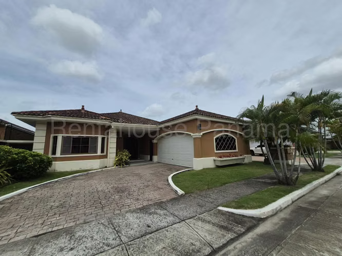 Casa en Venta en Costa Sur. PH SUNSET COAST. 27LDC593