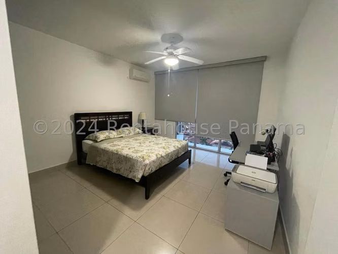 Apartamento en venta PH Lacosta Tower Costa del Este