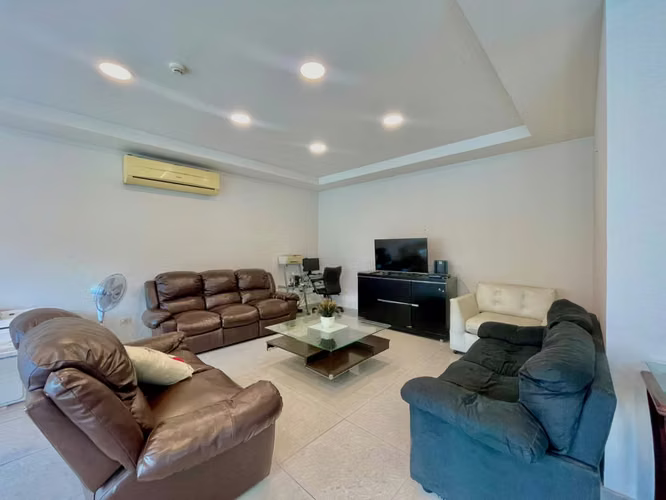 Casa con Uso Comercial en Venta, San Francisco