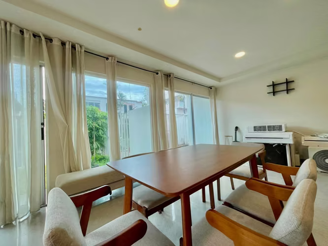 Casa con Uso Comercial en Venta, San Francisco