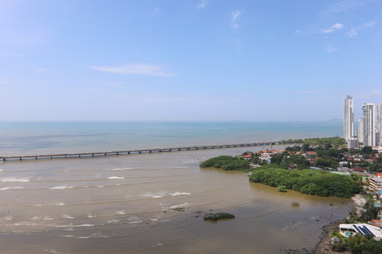 Penthouse con Vista al Mar en Venta en PH Baleares, Ciudad de Panamá