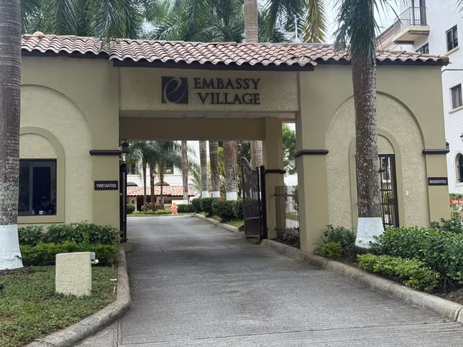 VENTA – APARTAMENTO EN EMBASSY VILLAGE 