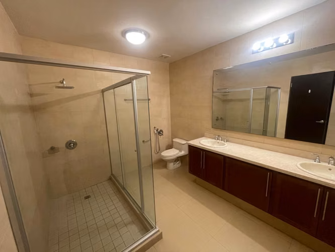 VENTA – APARTAMENTO EN EMBASSY VILLAGE 