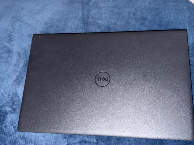 Laptop Dell - Pantalla Táctil - Imagen 2