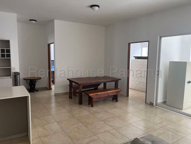 VENTA DE APARTAMENTO EN AMADOR ABS