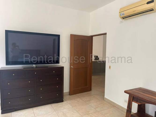 VENTA DE APARTAMENTO EN AMADOR ABS