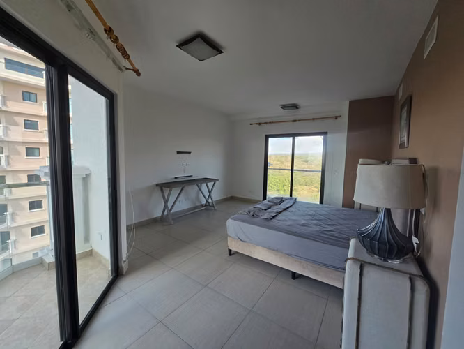 VENDO APARTAMENTO. VISTA MAR. LAS OLAS. PLAYA. GOLF. MARINA. BUEN PRECIO.