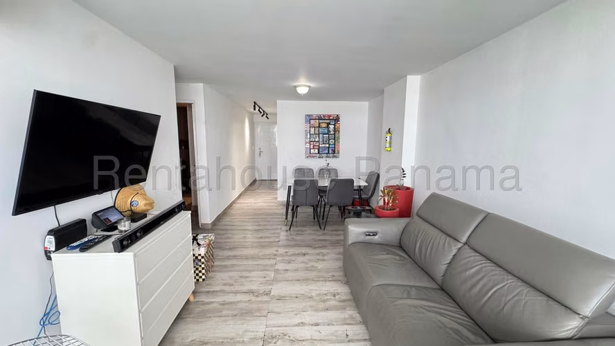 Amplio Apartamento en Alquiler en Edison Park 27PPM623
