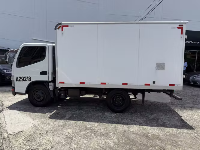 Mitsubishi Fuso 2016