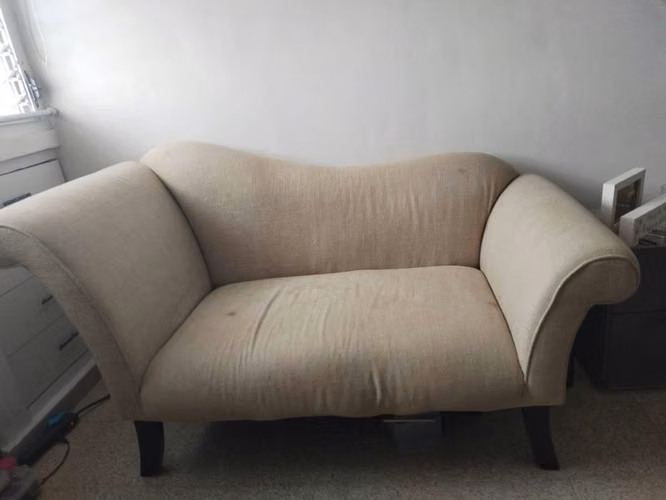 Two-post furniture