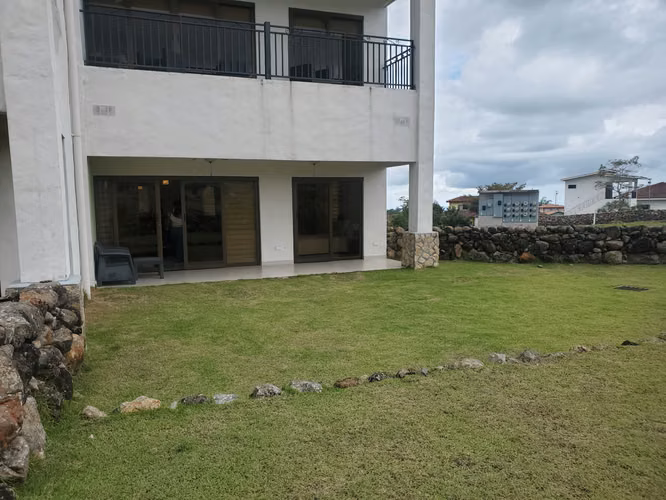 Apartamento con Jardín Privado y Vistas en Boquete
