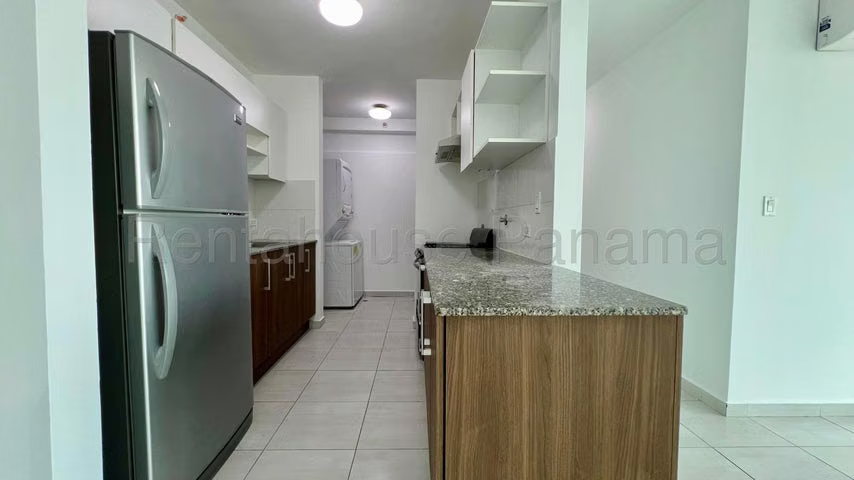 Venta de Apartamento en El Carmen con Vista Panorámica - 27GP543