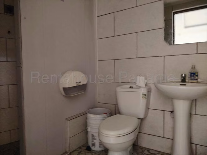Local Comercial en Alquiler en Condado del Rey JG
