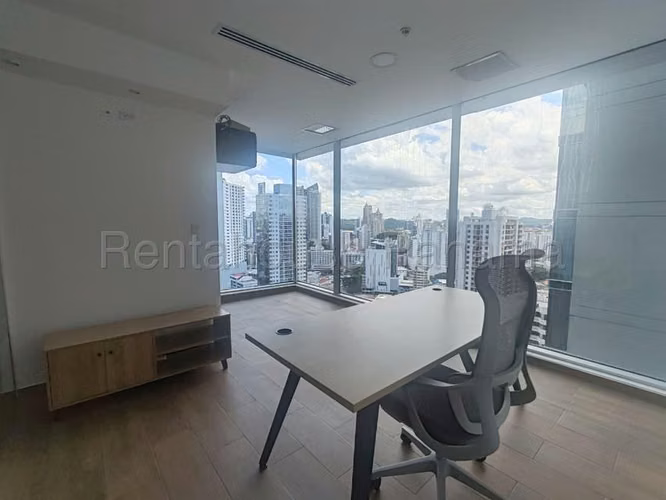 Oficina Comercial en Alquiler en Obarrio JG