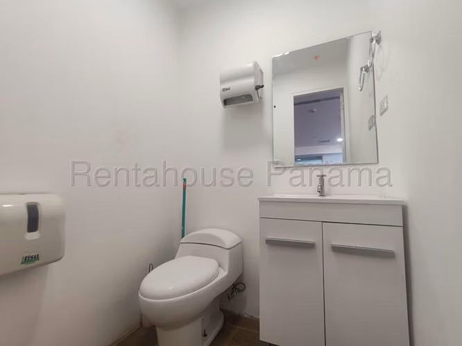 Oficina Comercial en Alquiler en Obarrio JG