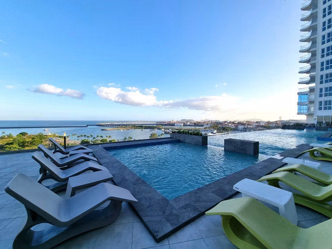 Venta Apartamento Listo para Alquilar en The Sands Piso Alto. La mejor Vista al Mar